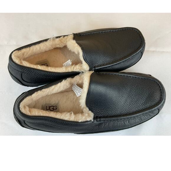 Ugg Black Slippers, Black- Men's Size 11 - Picture 2 of 5
